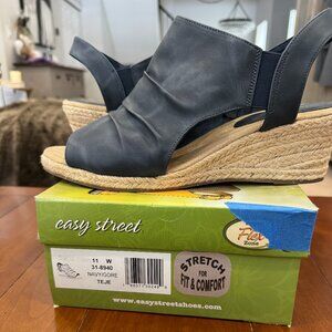Easy Street Teje Espadrille Wedge Sandal- 11 Wide-Navy -Blue